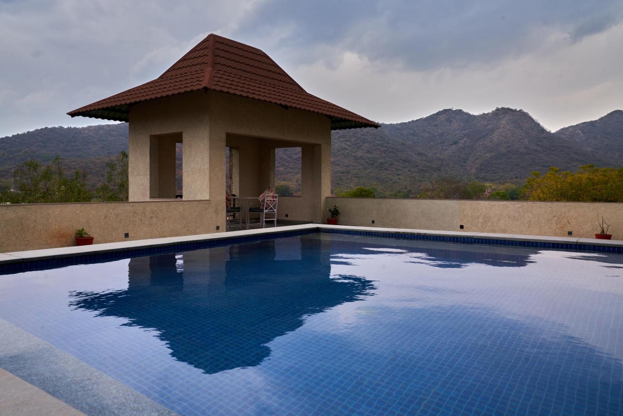 The Hunting - Luxury In Hotel Udaipur
