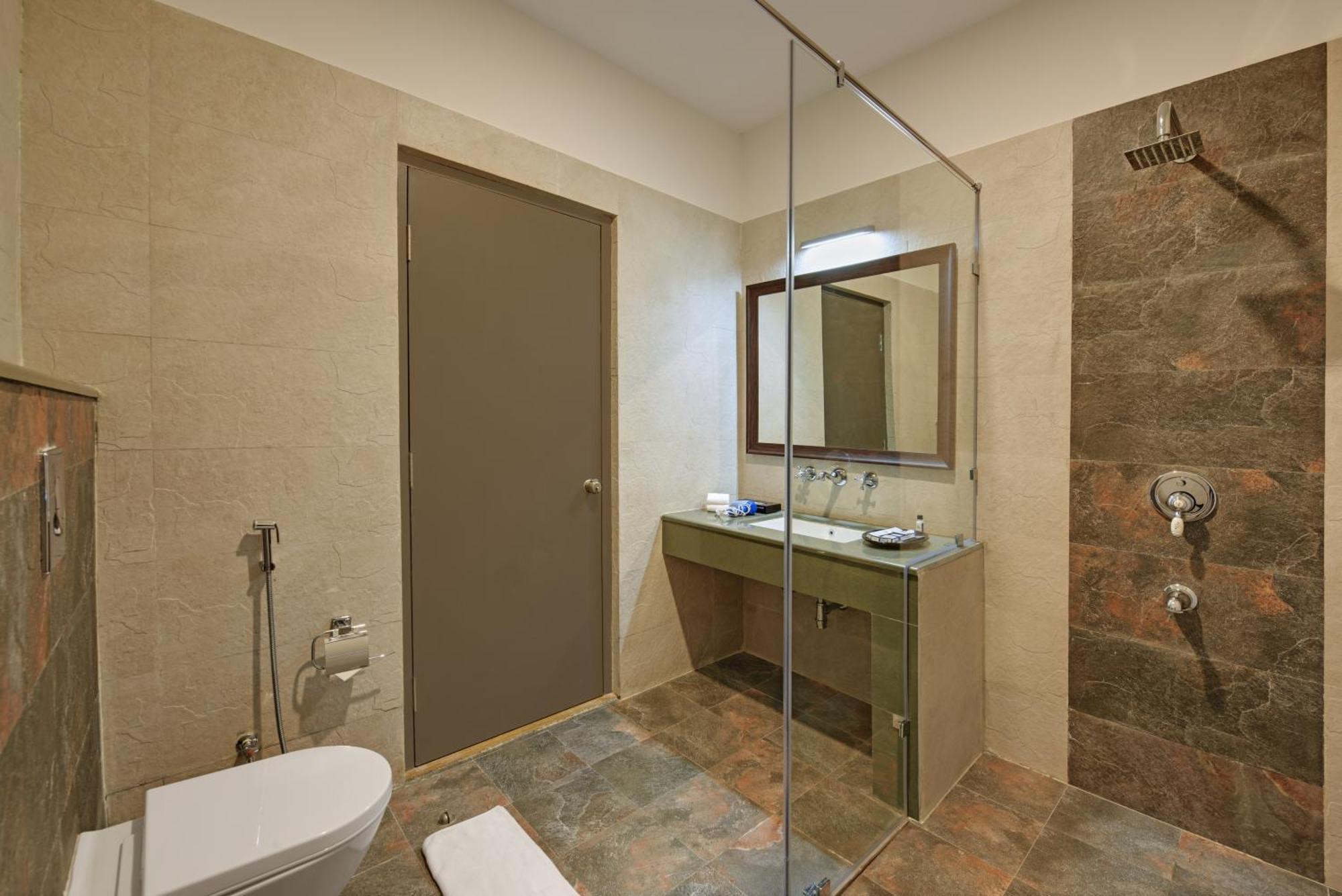 The Hunting - Luxury In Hotel Udaipur